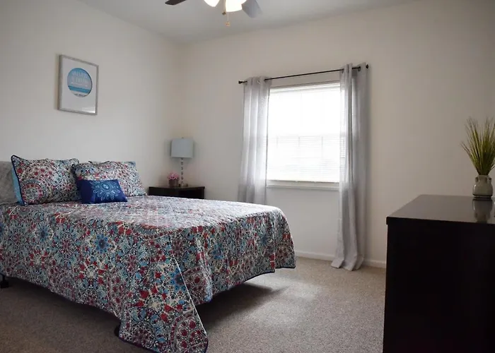 Cozy & Family Friendly Sleeps 6